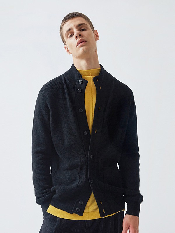 萨缇尼2022秋冬季红色T恤