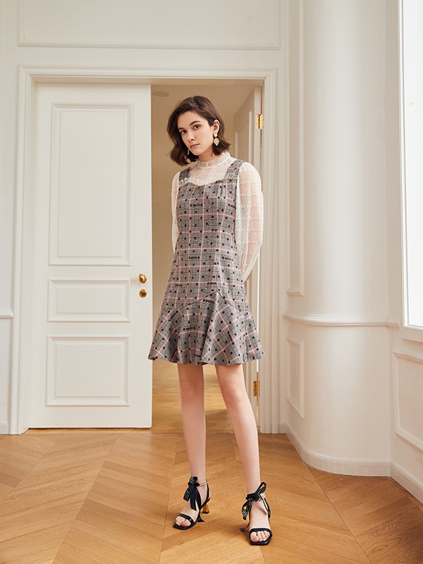 碧淑黛芙2022春夏季灰色格子背带裙