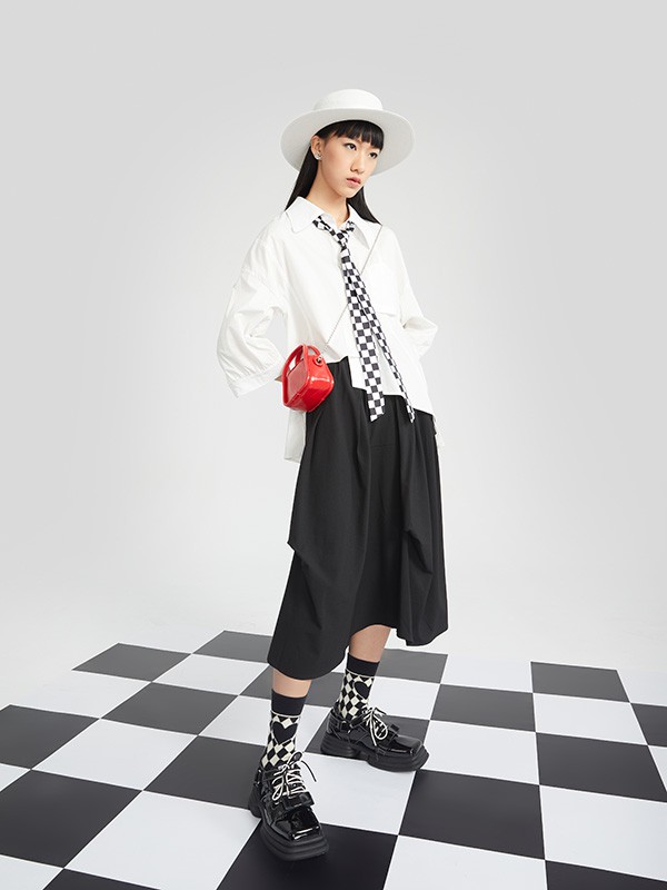 U女装2022春夏季白色纯色衬衫