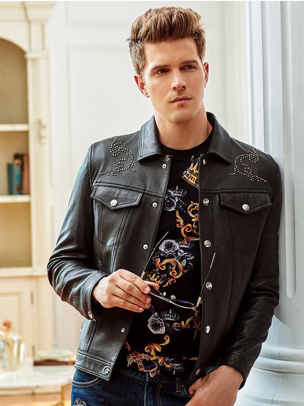 威杰思男装2021春夏季黑色印花T恤