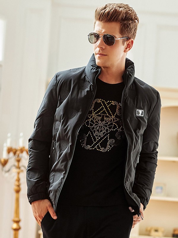 威杰思男装2021春夏季黑色纯色羽绒服