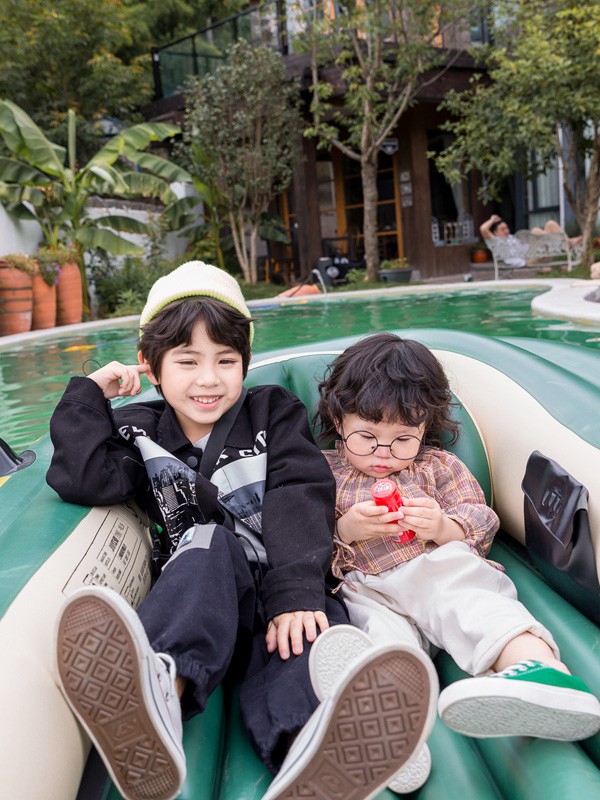 木朵爸爸童装2021秋冬季粉色格子上衣