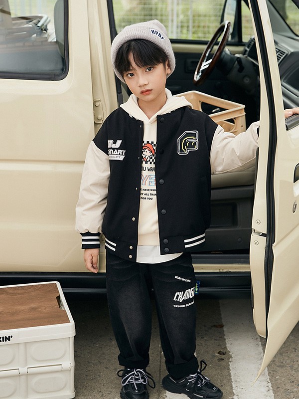 多多家2022春夏季白色印花卫衣