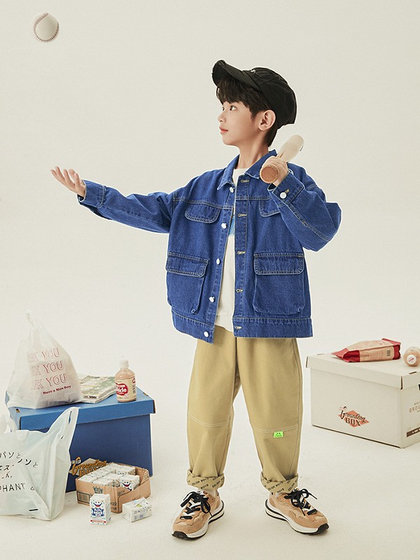 多多家童装2022春夏季卡其色纯色长裤