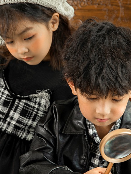 炒饭童装2021秋冬季黑色格子大衣