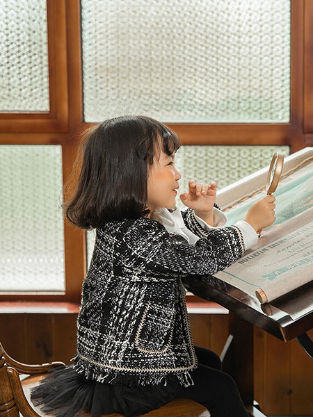 炒饭童装2021秋冬季黑色格子外套