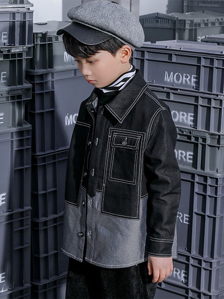 两个小朋友童装2021秋冬季