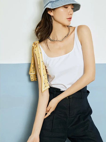 思慕缇2022春夏季白色纯色背心