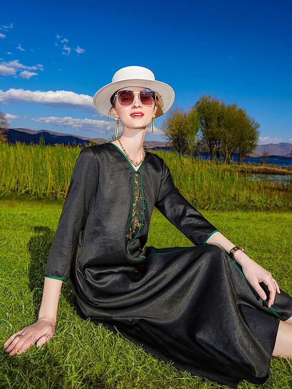 卡米兰女装2022春夏季黑色纯色连衣裙