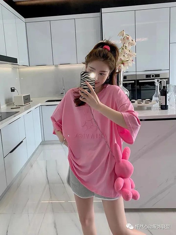 怦然心动2022春夏季粉色宽松T恤