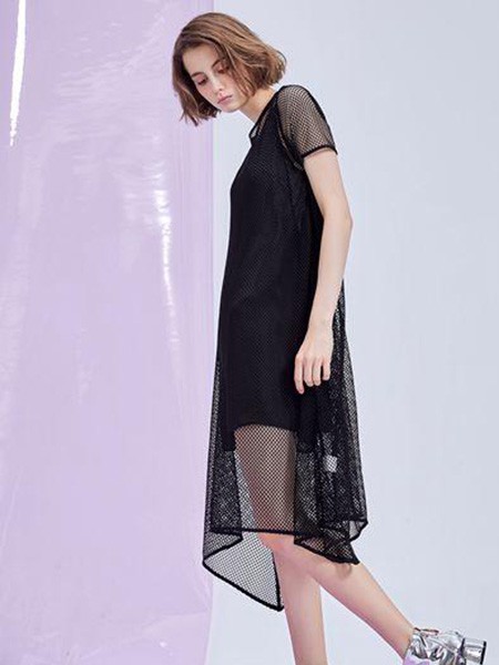 M.STUDIO女装2022春夏季黑色纯色连衣裙