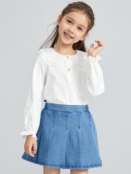 笛莎2021秋冬季白色娃娃领衬衫