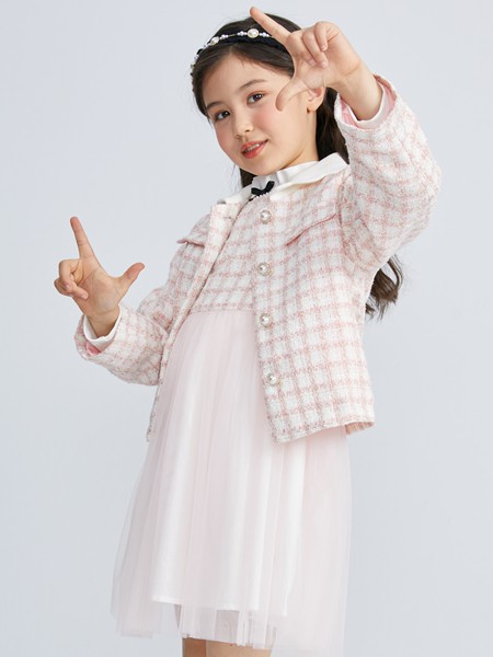 笛莎2021秋冬季白色格子大衣