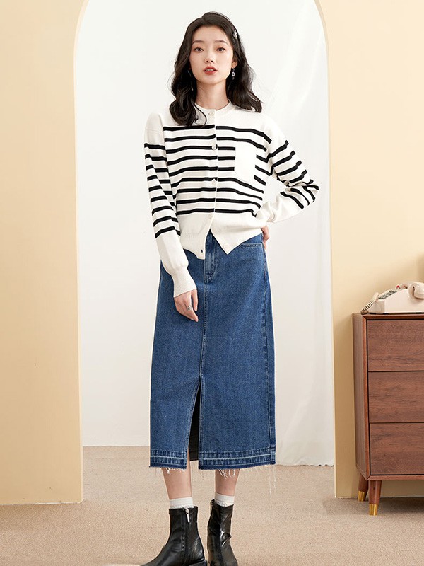 拉夏贝尔女装2022春夏季白色条纹T恤