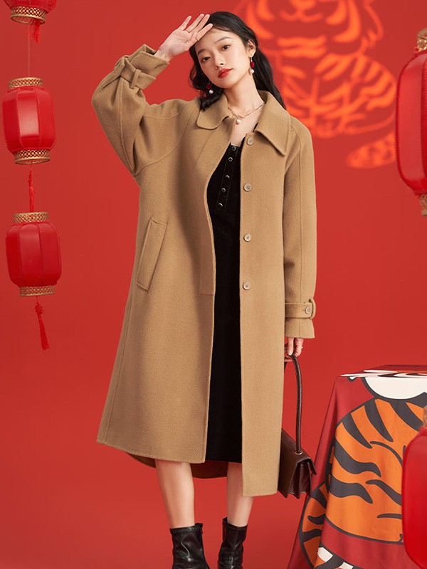 拉夏贝尔女装2022春夏季驼色纯色大衣