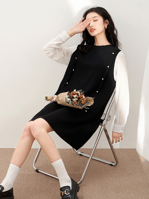 拉夏贝尔女装2022春夏季黑色纯色连衣裙