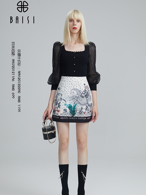 百丝女装2022春夏季白色印花短裙