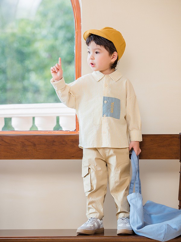 古力家童装2022春夏季黄色印花衬衫