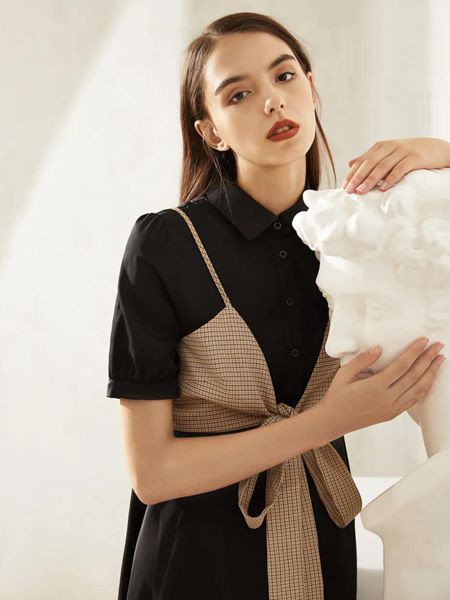 MOODEVER女装2022春夏季黑色纯色连衣裙