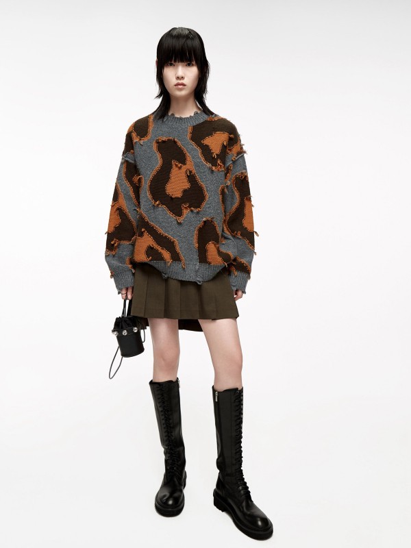 摩安珂 2021秋冬季灰色印花毛衣