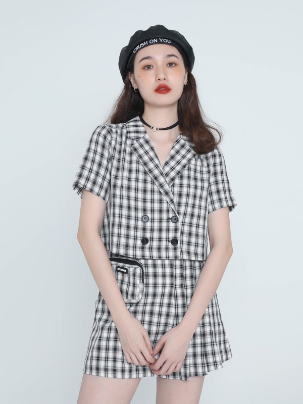 邻家女孩2022春夏季白色格子连衣裙