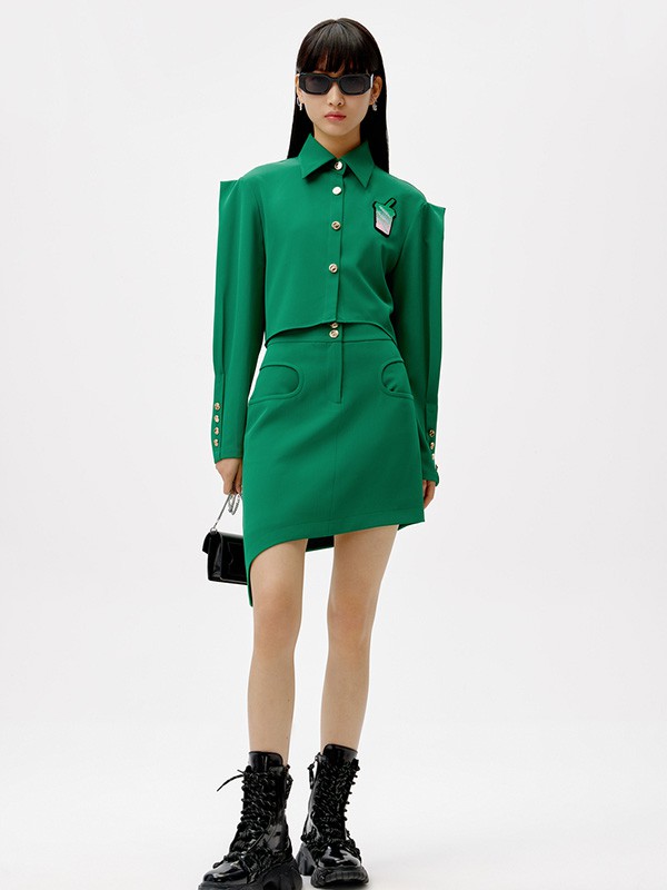 荷高2022春夏季绿色不对称短裙