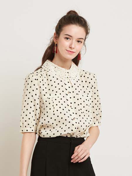 埃迪拉女装2022春夏季白色波点雪纺衫