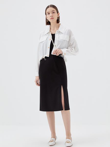 香影2022春夏季黑色开叉吊带裙