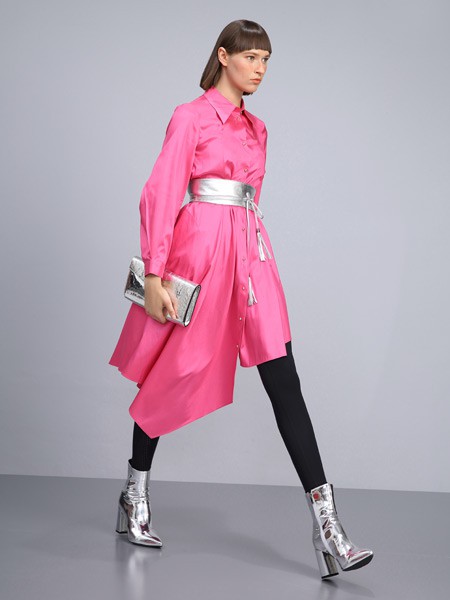 卡汶2022春夏季粉色不对称衬衫裙