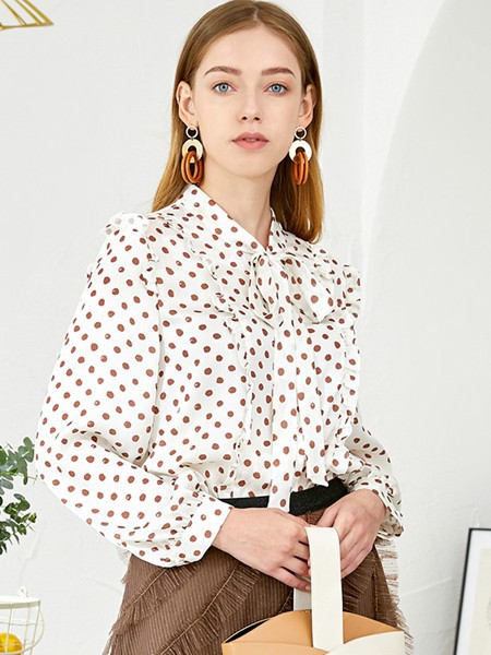 朵以2022春夏季白色波点雪纺衫