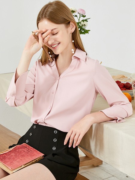 朵以2022春夏季粉色纯色雪纺衫