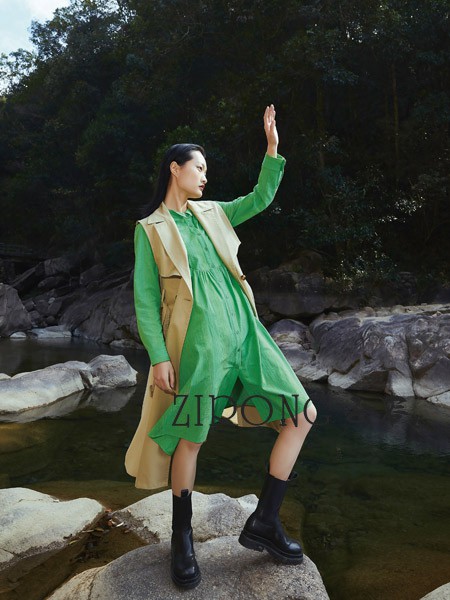 子容2022春夏季绿色宽松连衣裙