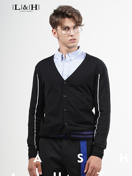 骆豪 男装2021秋冬季黑色纯色针织衫