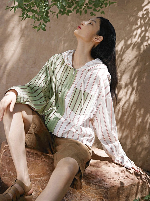 UAU女装2022春夏季拼色条纹卫衣