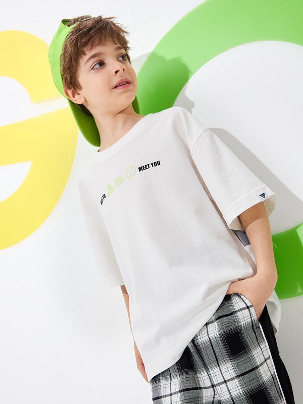 巴拉巴拉2022春夏季白色字母T恤