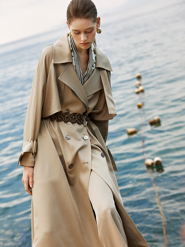 锡瑅2022春夏季卡其色纯色风衣