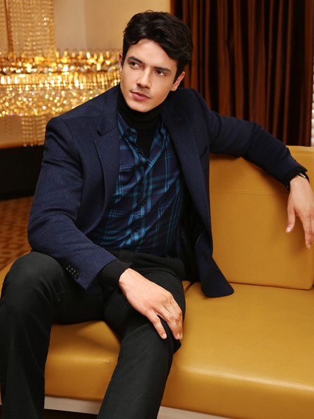 富绅2021春夏季藏蓝色印花衬衫