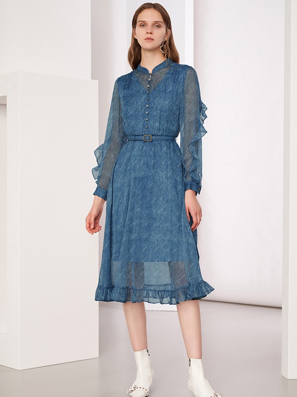 XG雪歌2022春夏季蓝色印花连衣裙