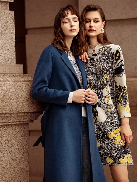 菲妮迪女装2021秋冬季藏蓝色纯色大衣