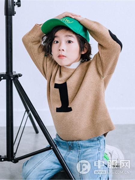 卡琪屋2021秋冬季棕色字母T恤