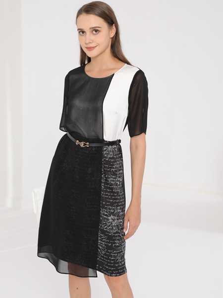 芮色2022春夏季黑色撞色连衣裙