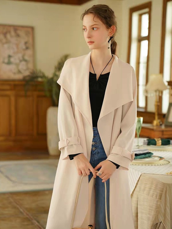 珂希莉2022春夏季米色纯色大衣