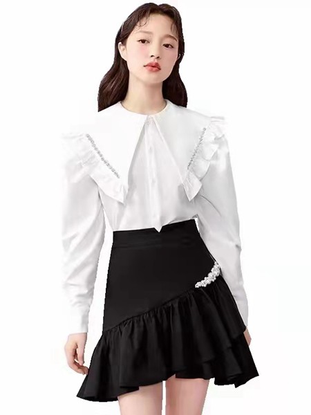 范可辛女装2022春夏季白色娃娃领衬衫