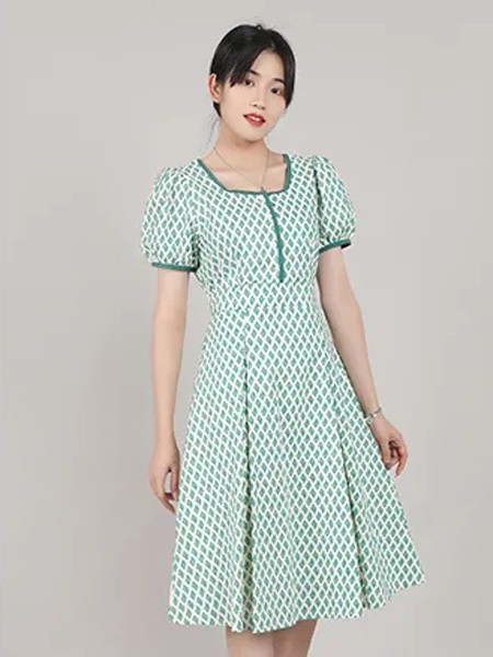 艾奴伊2022春夏季绿色波点连衣裙