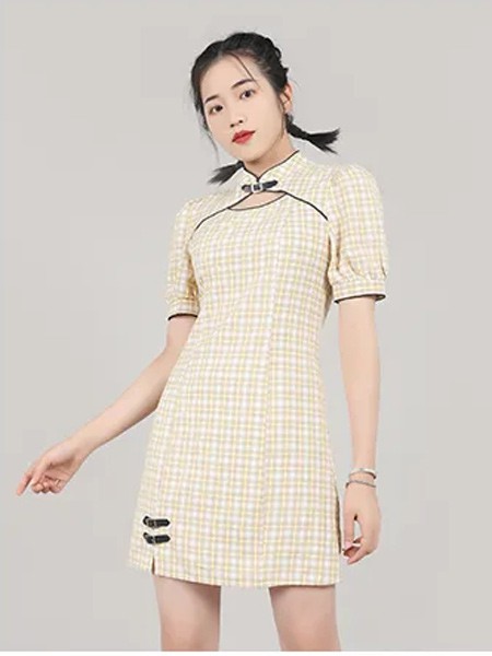艾奴伊2022春夏季黄色格子旗袍