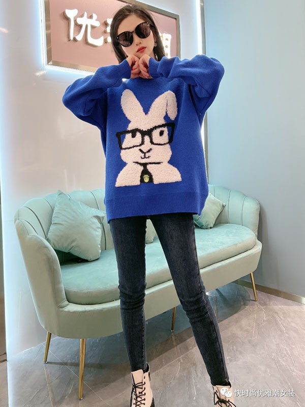 优雅潮女装2021秋冬季蓝色印花毛衣
