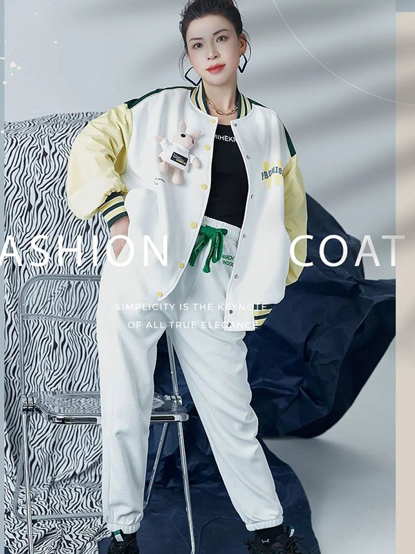 红提女装2022春夏季黑色印花T恤