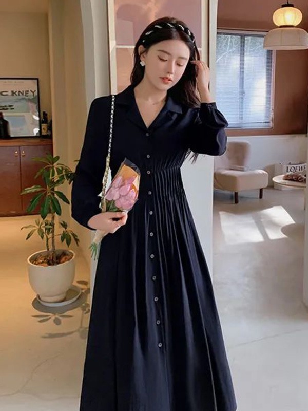 蓝语2022春夏季黑色纯色连衣裙