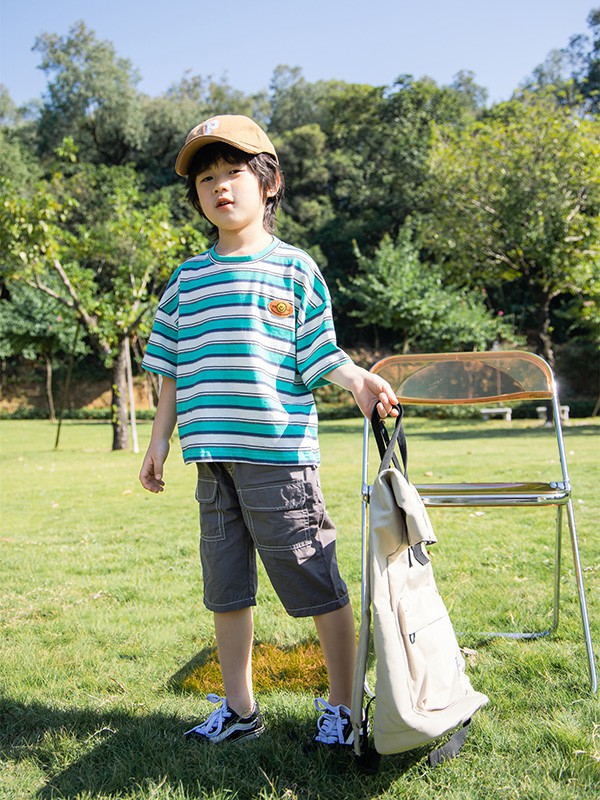 KISSABC2022春夏季绿色条纹T恤