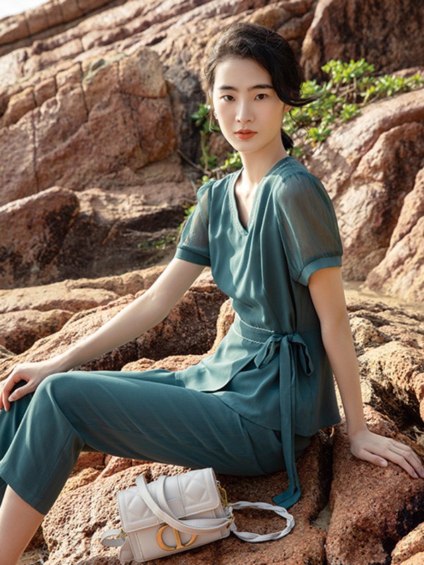 藏九2022春夏季墨绿色收腰连体裤